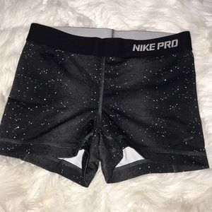 Nike pro